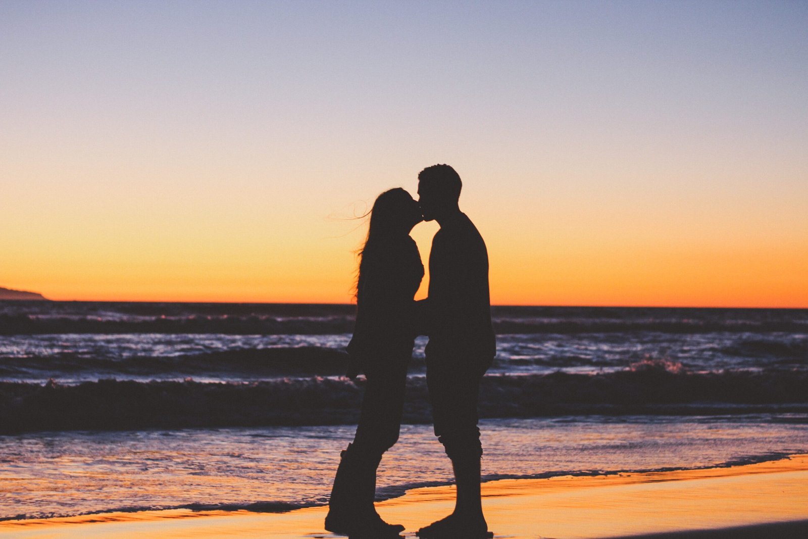 How to Make Your Wife Want You Again - Great Tips For Husbands