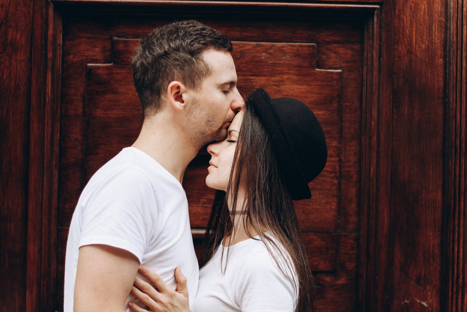 Older Women Dating Younger Men: Doomed from the Start or Happily Ever