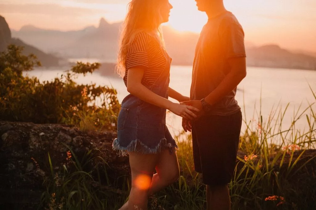 Don't Fall Victim to Chinalove.com Deception: Tips to Stay Safe While Online Dating